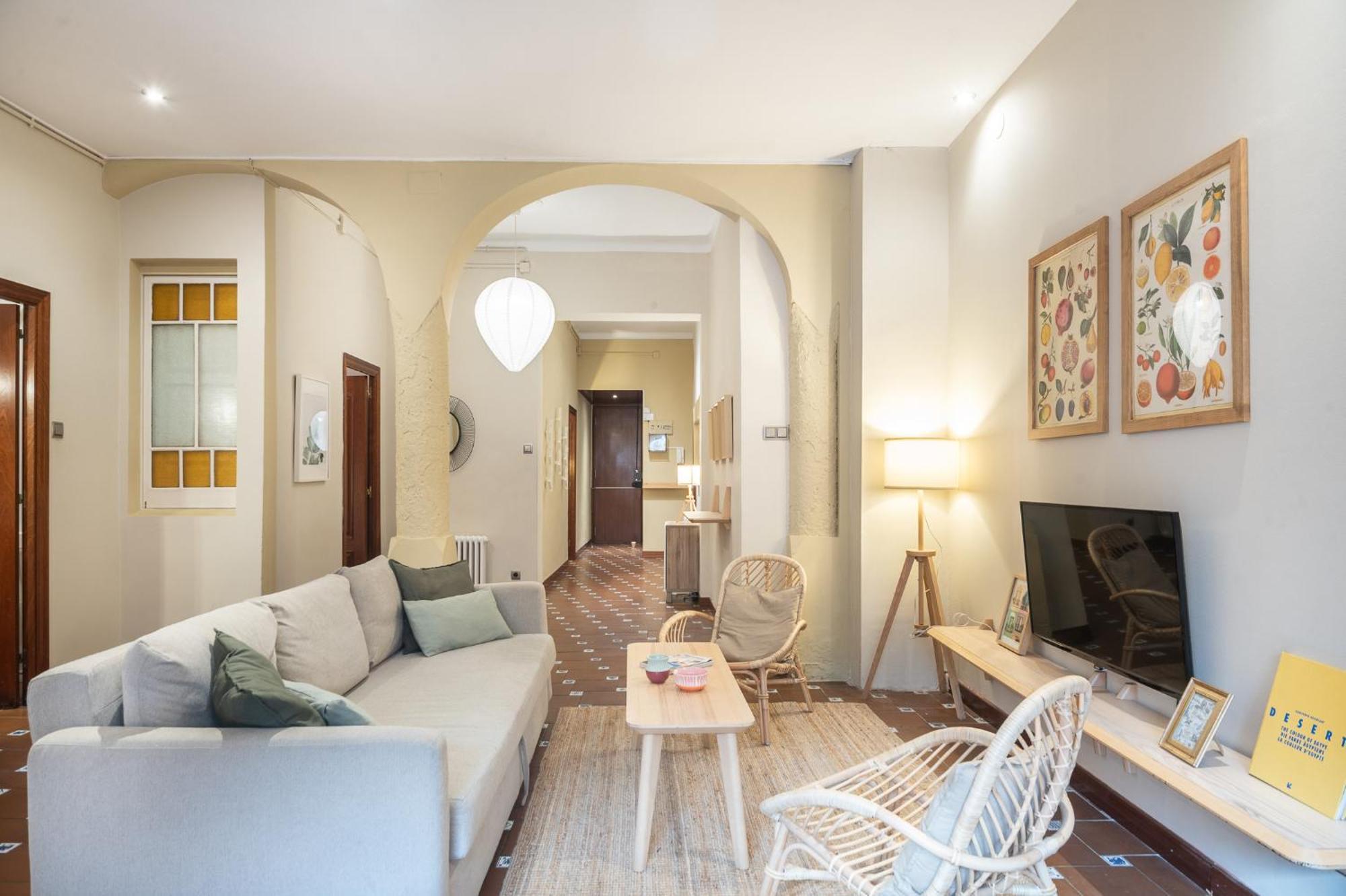 Spacious & Sunny With Terrace In The Center Apartament *